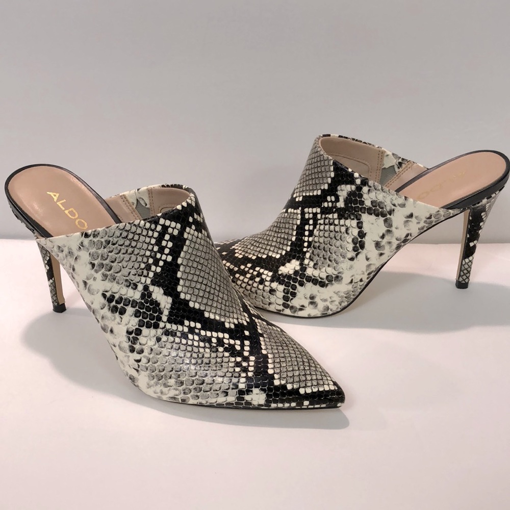 Aldo black/cream colored mules Size 7